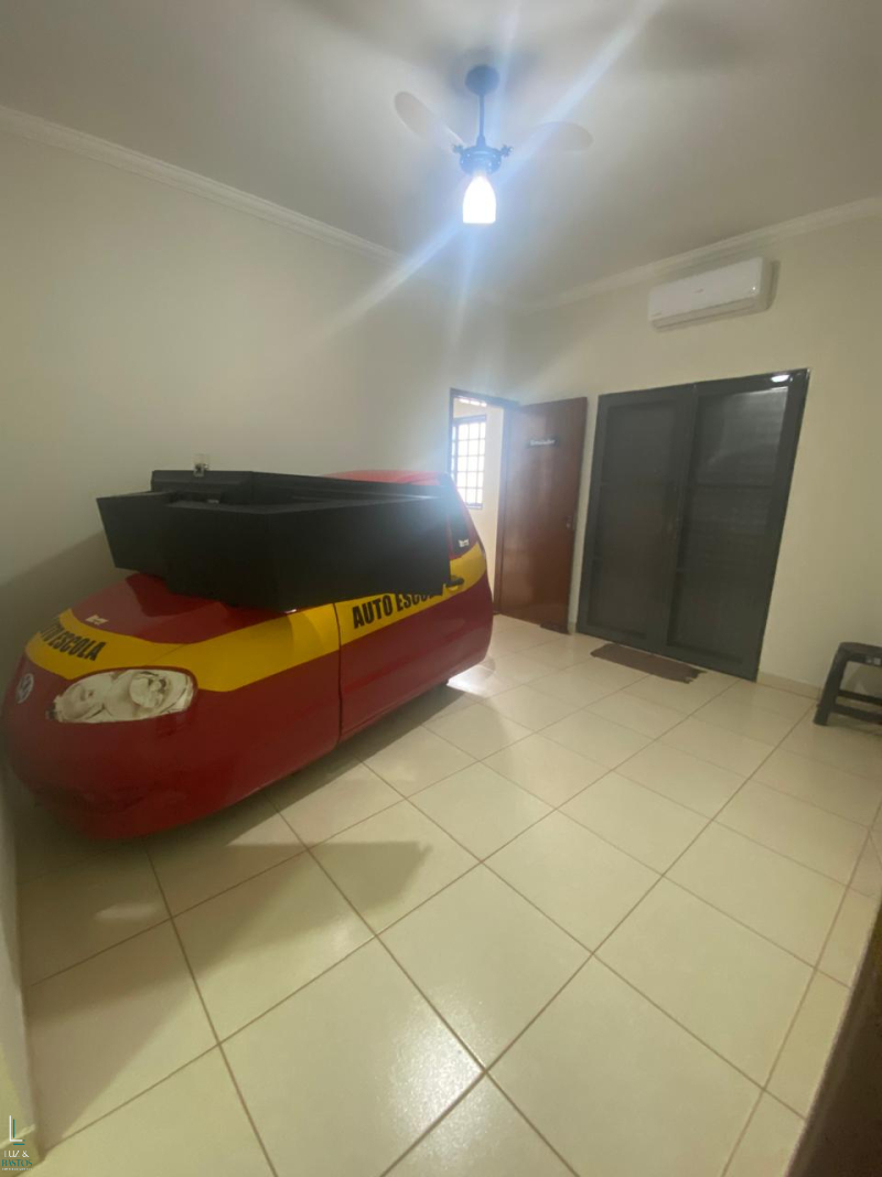 Av Eng Necker Carvalho de Camargos  - Barretos/SP